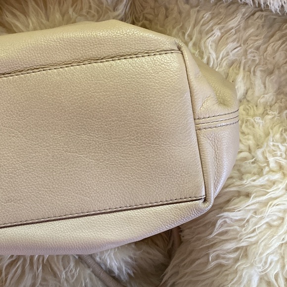 EUC Kate Spade ♠️ bag - Picture 6 of 9